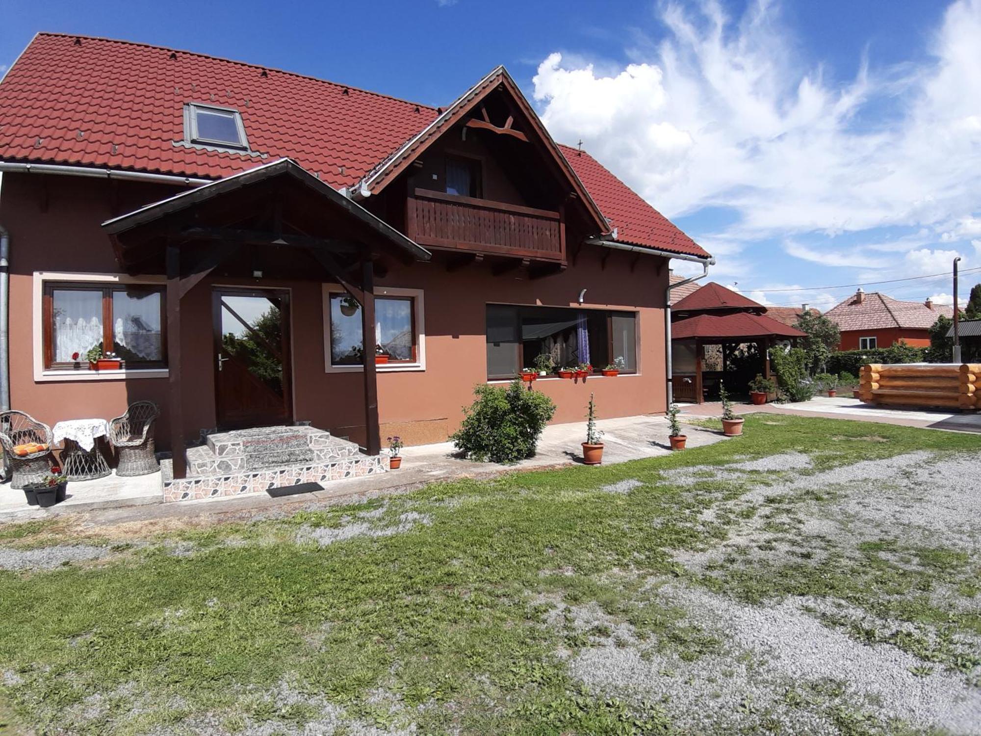 Becze Vanda kulcsosház Lăzarea Exterior foto