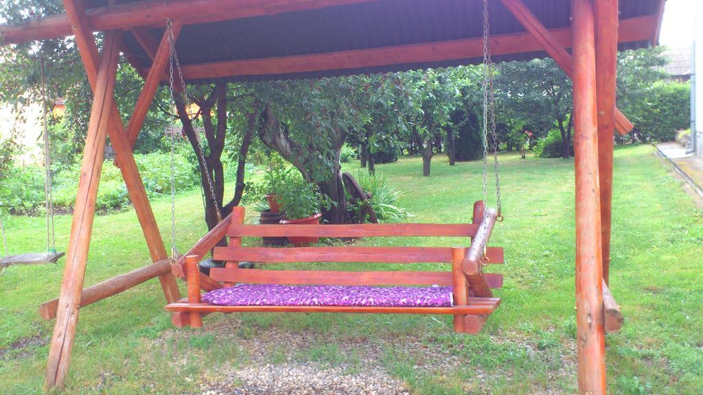 Becze Vanda kulcsosház Lăzarea Exterior foto